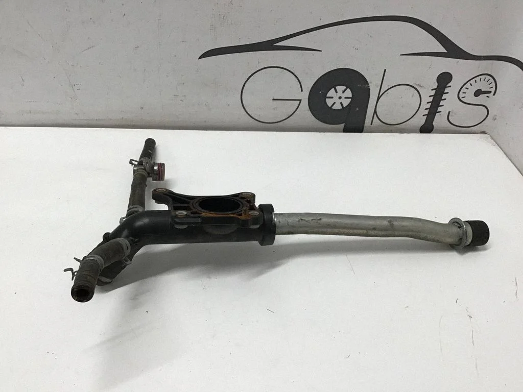 Engine coolant pipe/hose FL3E8592DE