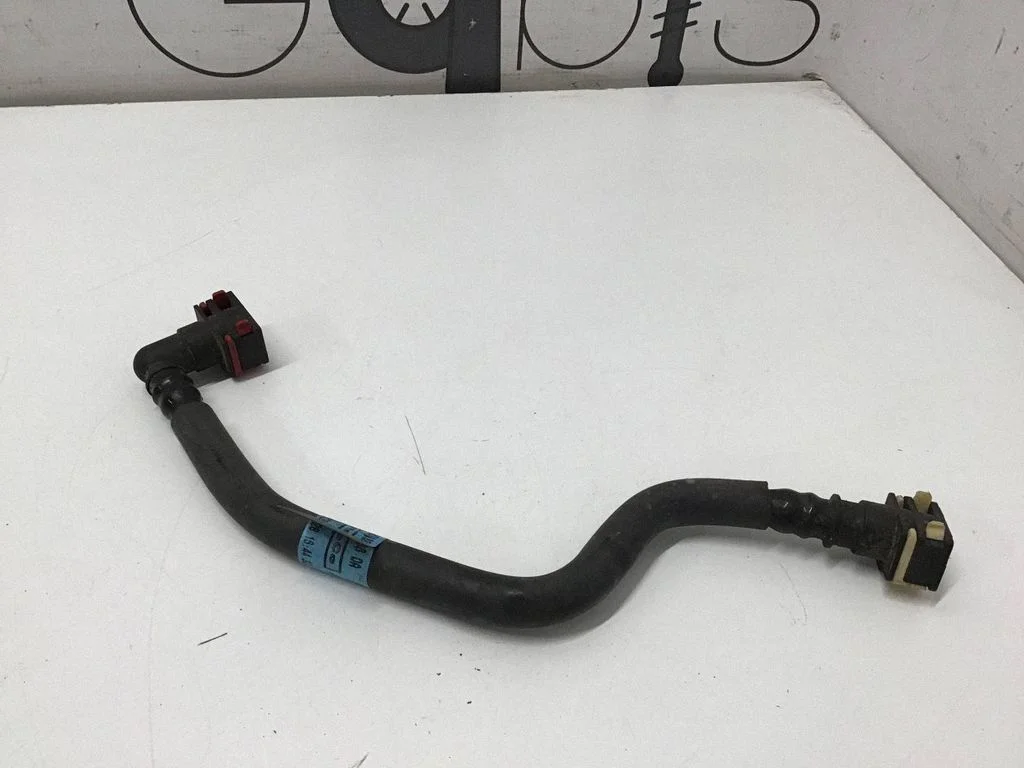 Engine coolant pipe/hose JL349D188DA