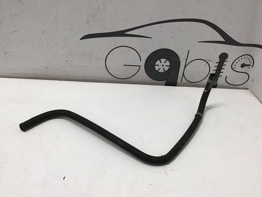 Engine coolant pipe/hose FL348276B