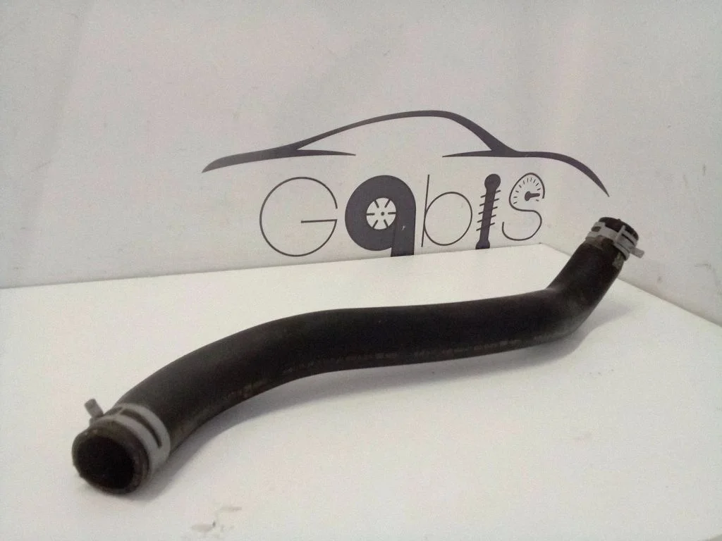 Engine coolant pipe/hose FL348B274