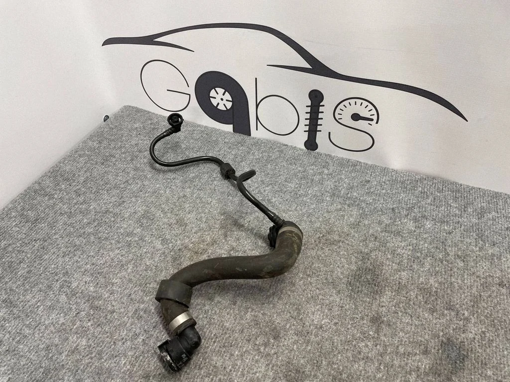 Motora dzesēšanas caurule (-es)/šļūtene (-es) A2535012600
