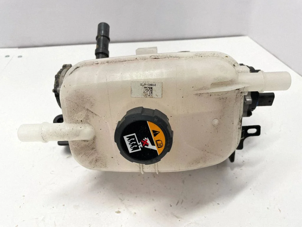 Jahutusvedeliku paisupaak 25429CV000