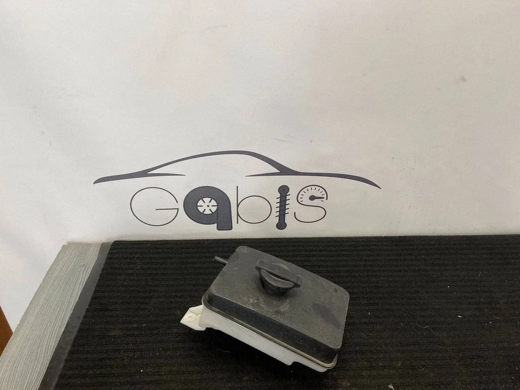 Coolant expansion tank/reservoir 25430-C1100