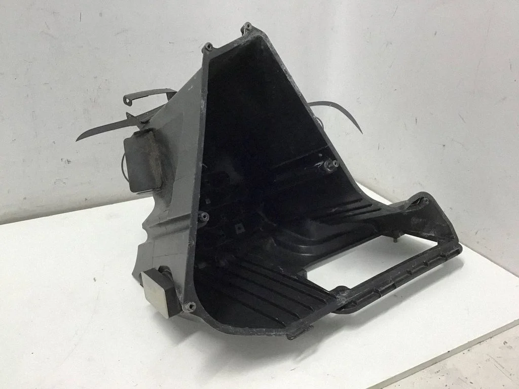 Air filter box A2318310005