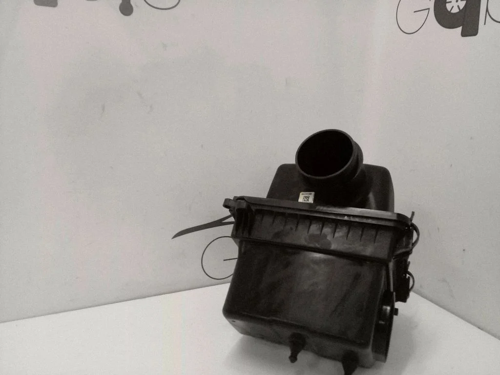 Air filter box JL349600