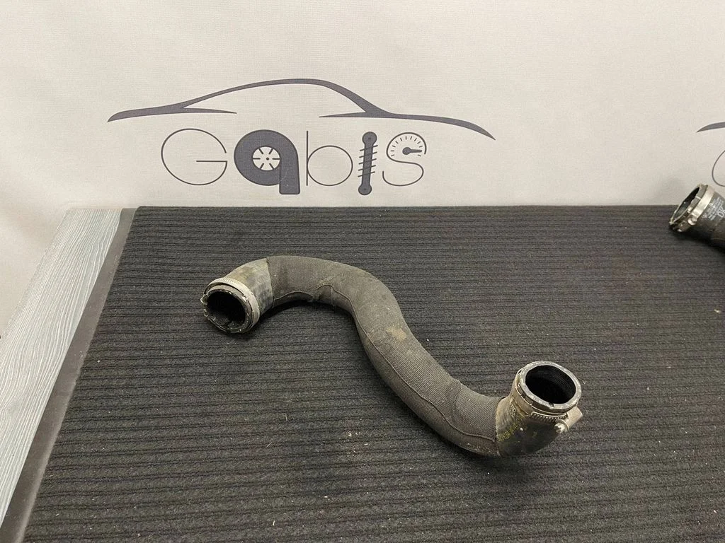 Air intake hose/pipe 8R0145790A