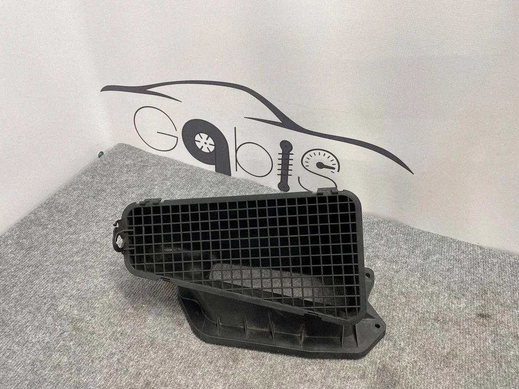Õhuvõtukanali osa (-d) 8K1819904 – Audi A4 S4 B8 8K (2008-2015)