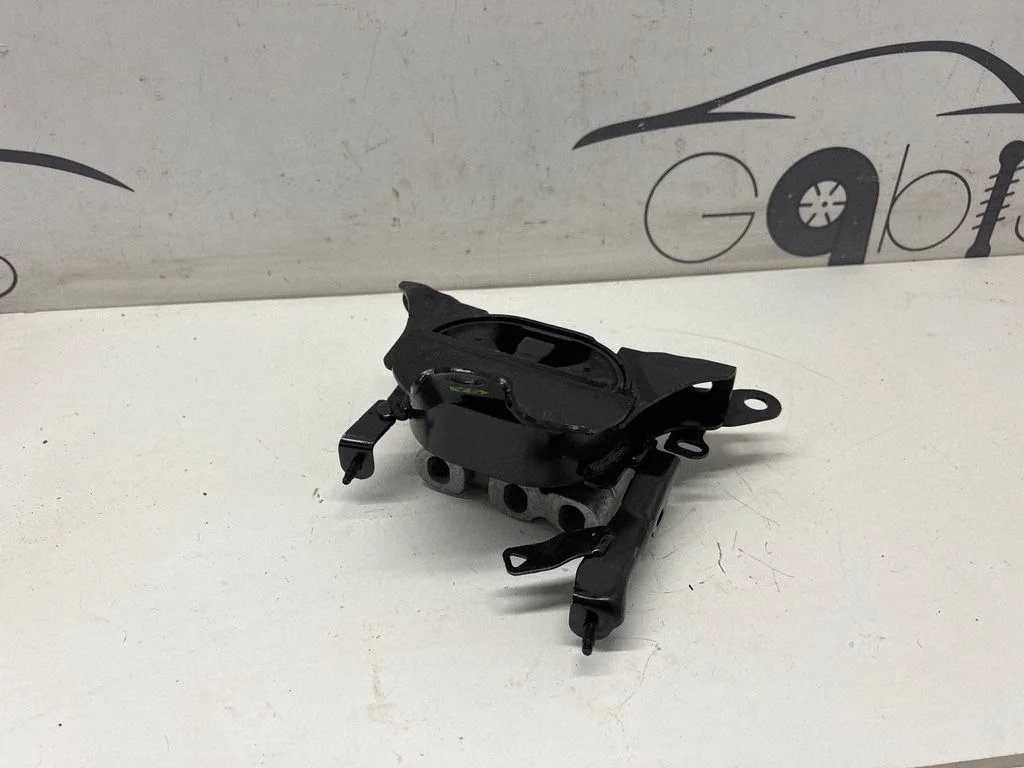 Engine mount bracket – Toyota C-HR II (2023-)
