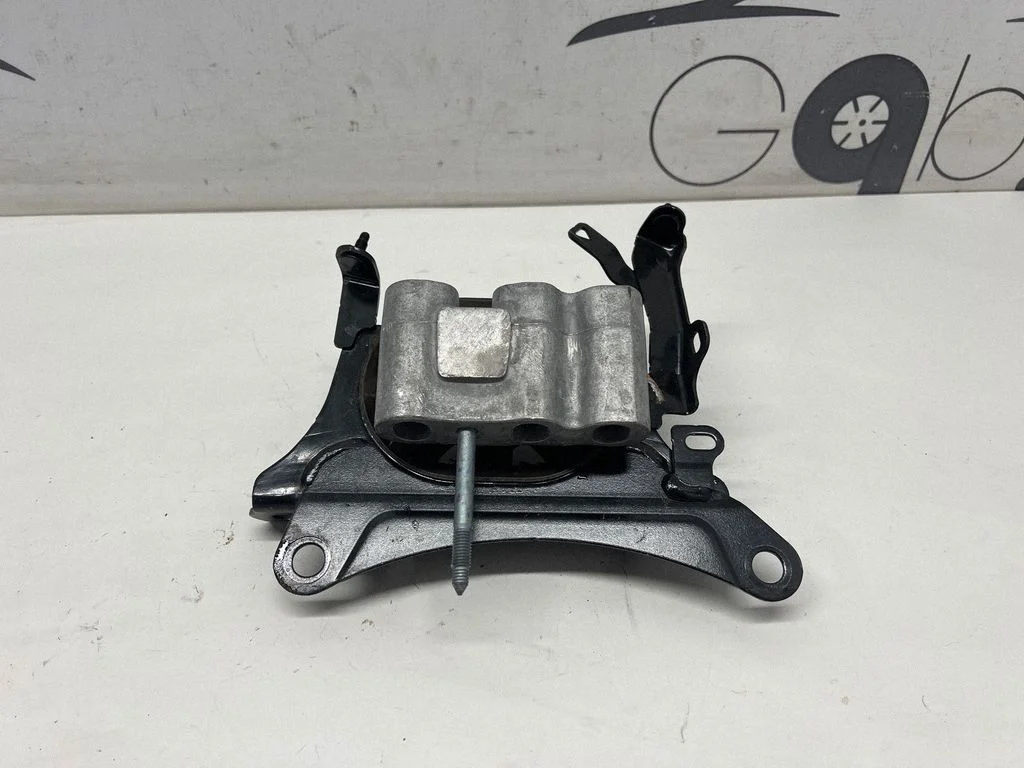Engine mount bracket – Toyota C-HR II (2023-)
