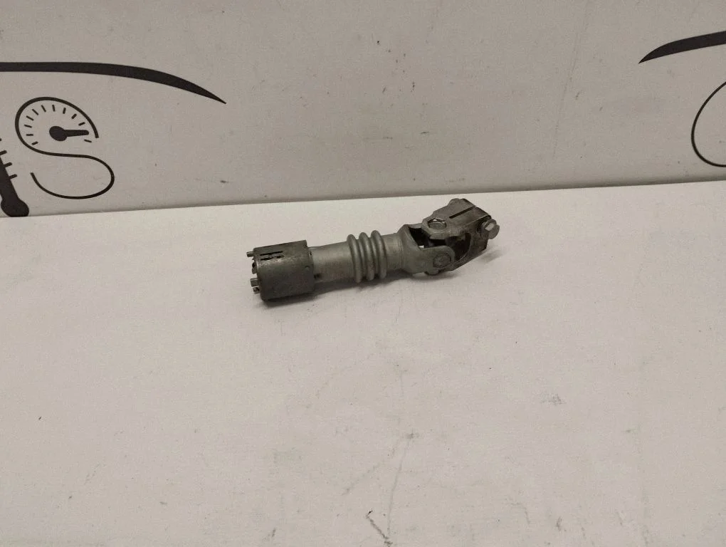 Steering column universal joint A2054620478