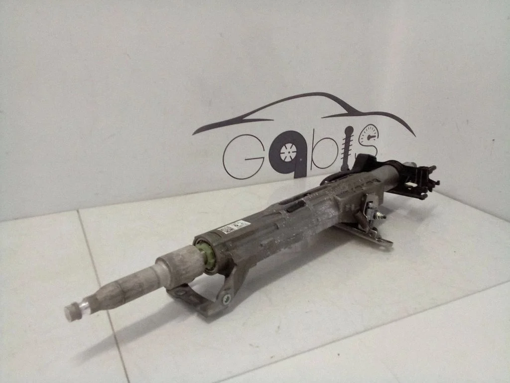 Steering wheel axle 6896187