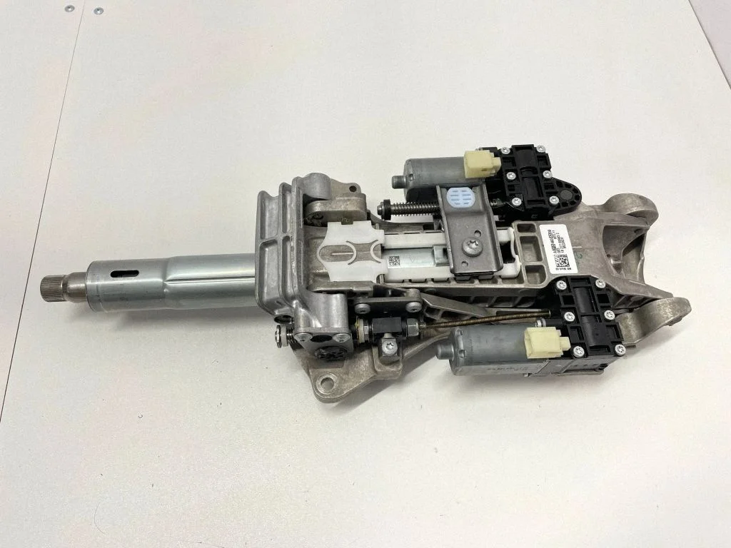 Steering wheel axle A2134608300