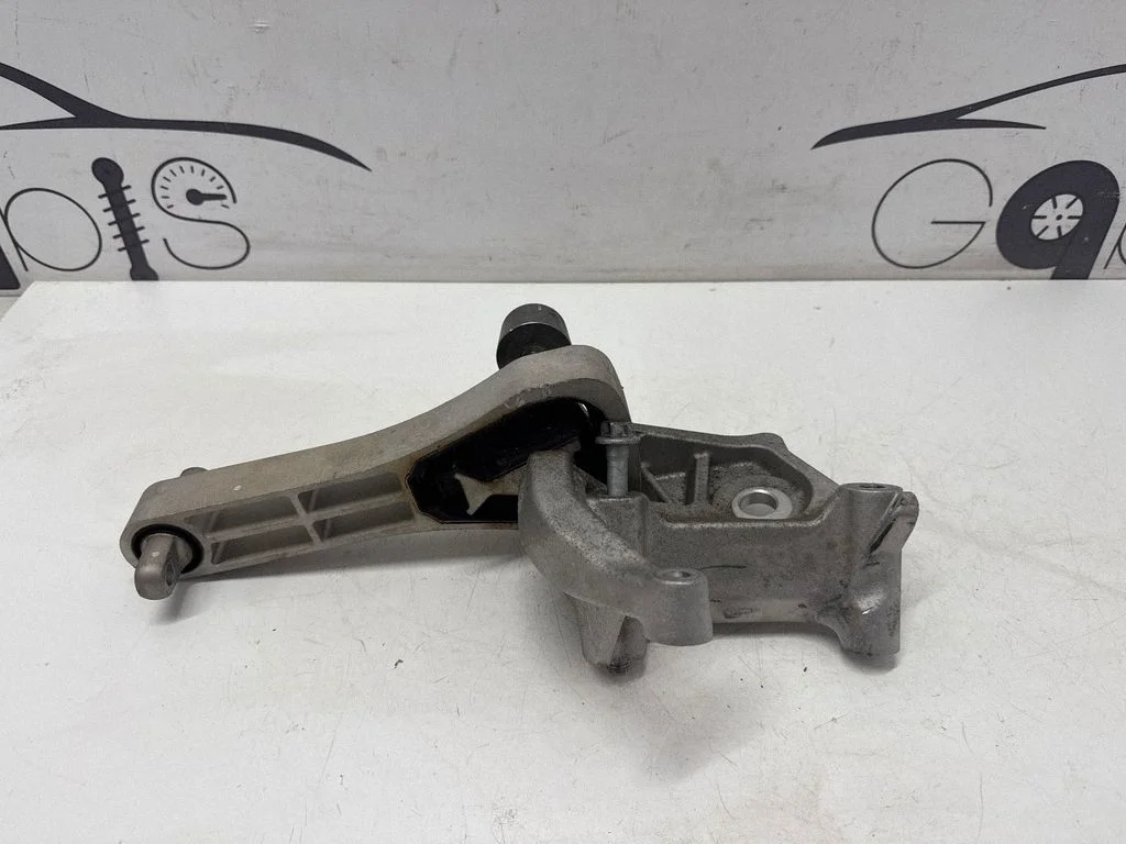 Engine mounting bracket 31480551 – Volvo XC60 (2017-)