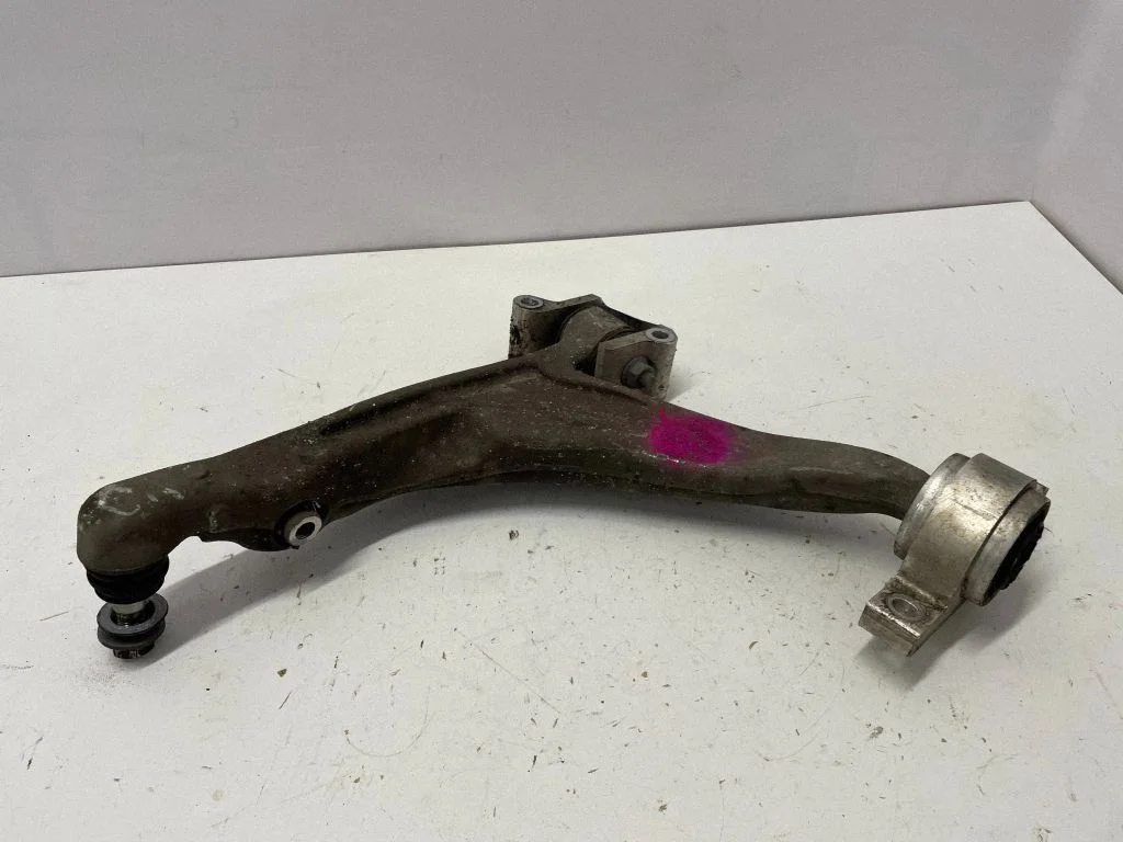 Front lower control arm/wishbone – Volvo XC60 (2017-), left