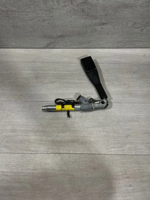 Front seatbelt buckle 3055372