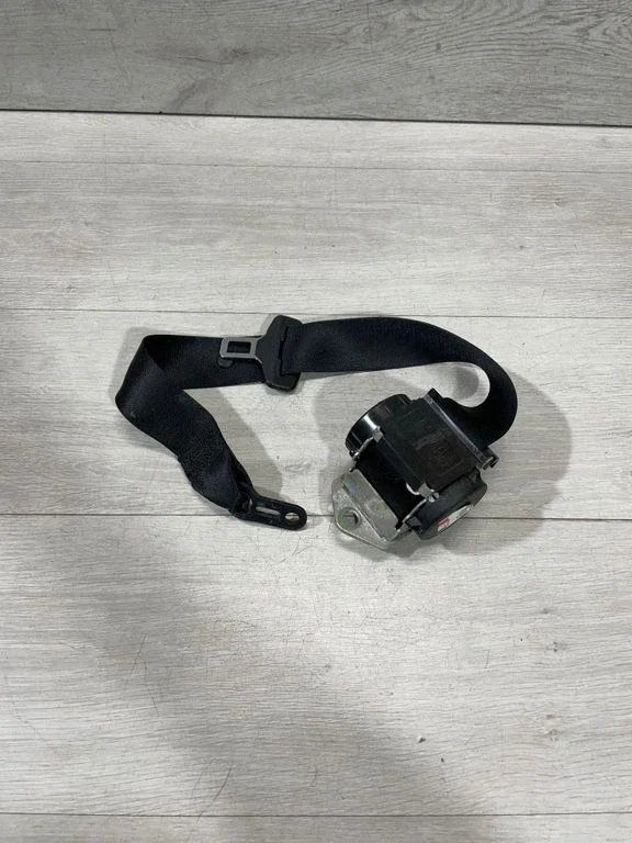 Tagumine turvavöö 607051100E