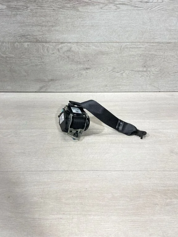 Rear seatbelt 1110154C1G – Tesla Model 3 (2017-)