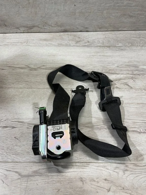 Rear seatbelt – BMW X5 F15 (2013-2017)