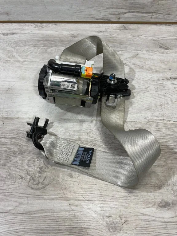 Rear seatbelt 629950000G – Volvo XC90 (2014-)