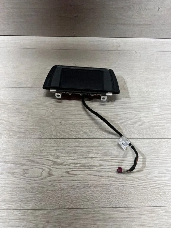 Screen/display/small screen 9270393