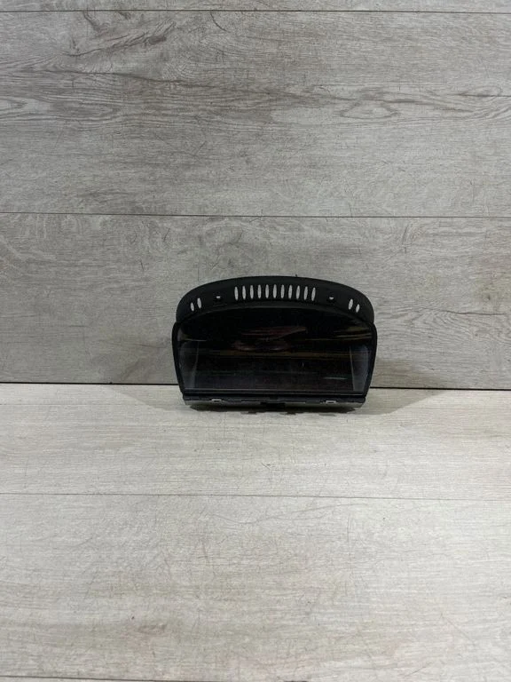 Ekraan / kuvar / väike ekraan 9193745