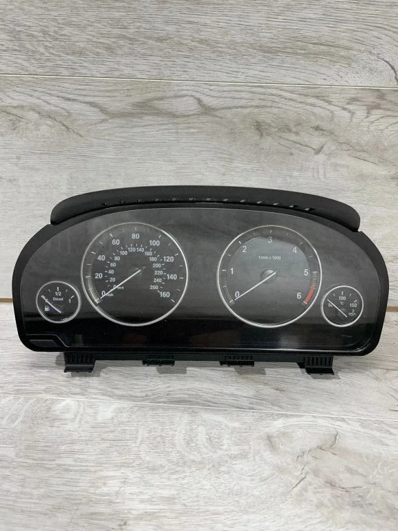 Speedometer (instrument cluster) – BMW X3 F25 (2010-2017)