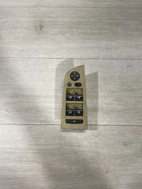 Electric window control switch 9132149