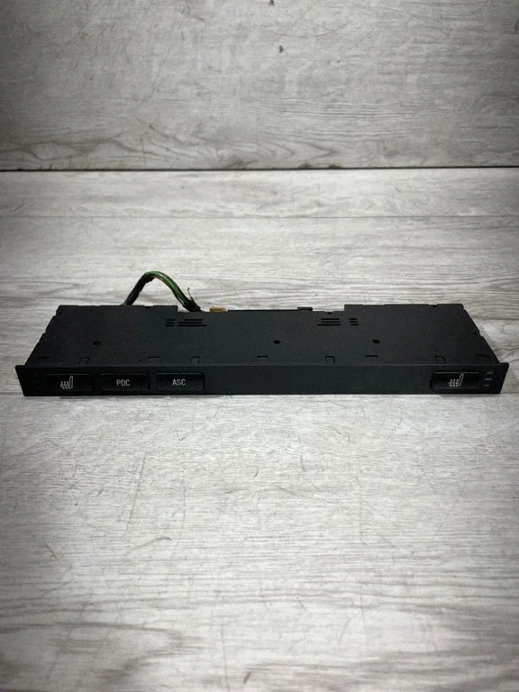 Seat heating switch – BMW 5 Series E39 (1996-2003)