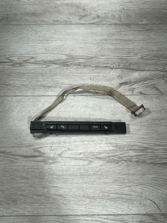 Sēdekļu apsildes slēdzis – BMW 3. sērija E90 E91 (2005-2012)