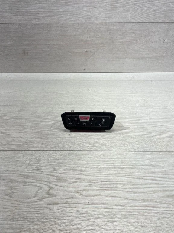 Light switch 9461142