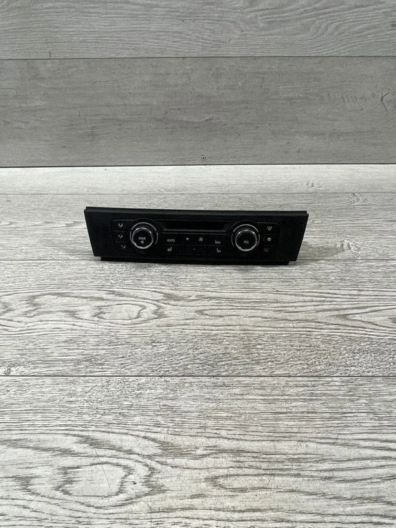 Climate control unit – BMW 3 Series E90 E91 (2005-2012)