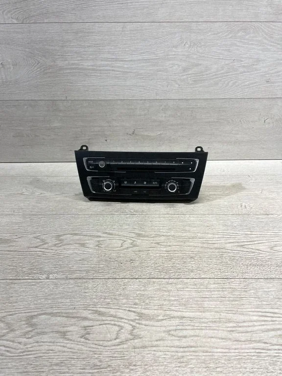 Gaisa kondicioniera/klimata/sildītāja vadības bloks (salonā) – BMW 2. sērija F22 F23 (2017-)
