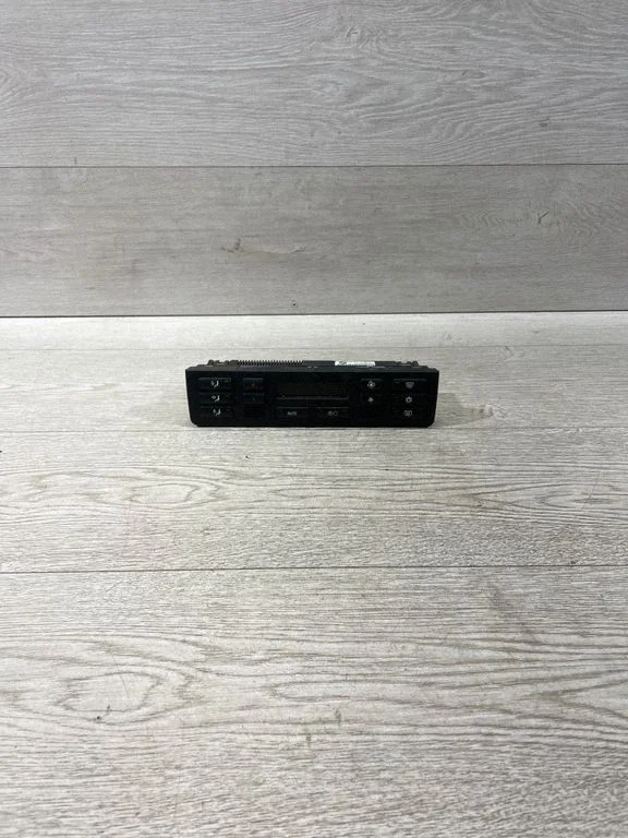 Kliimaseadme/kütte juhtplokk (salongis) – BMW 3-seeria E46 (1998-2005)