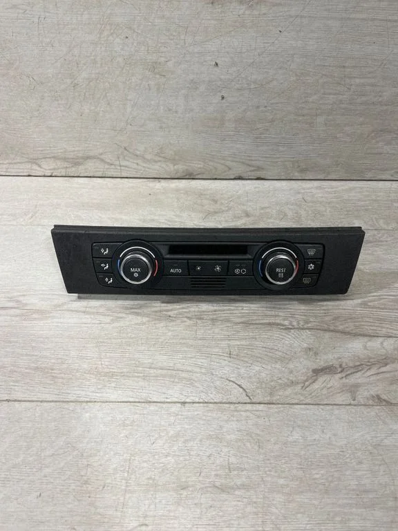 Climate control unit – BMW 3 Series E92 E93 (2005-2014)