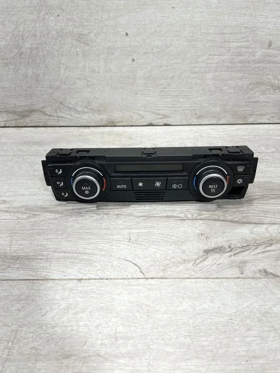 Kliimaseadme/kütte juhtplokk (salongis) – BMW 3-seeria E90 E91 (2005-2012)