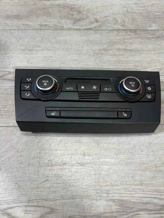 Kliimaseadme/kütte juhtplokk (salongis) – BMW 3-seeria E90 E91 (2005-2012)
