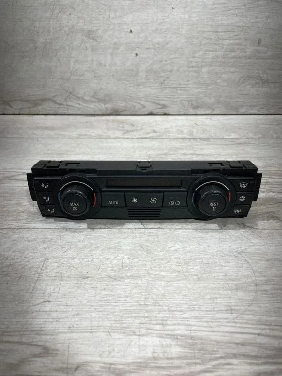 Climate control unit – BMW 3 Series E90 E91 (2005-2012)