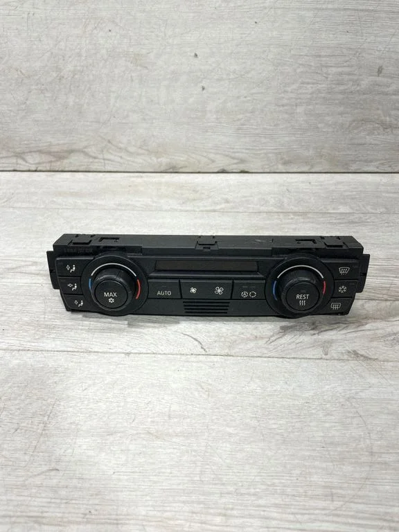 Climate control unit – BMW 3 Series E90 E91 (2005-2012)