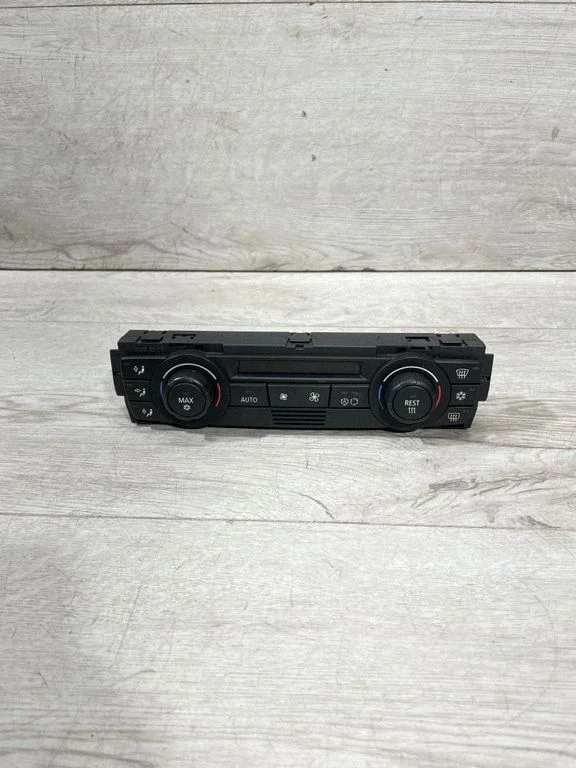 Climate control unit – BMW 3 Series E90 E91 (2005-2012)