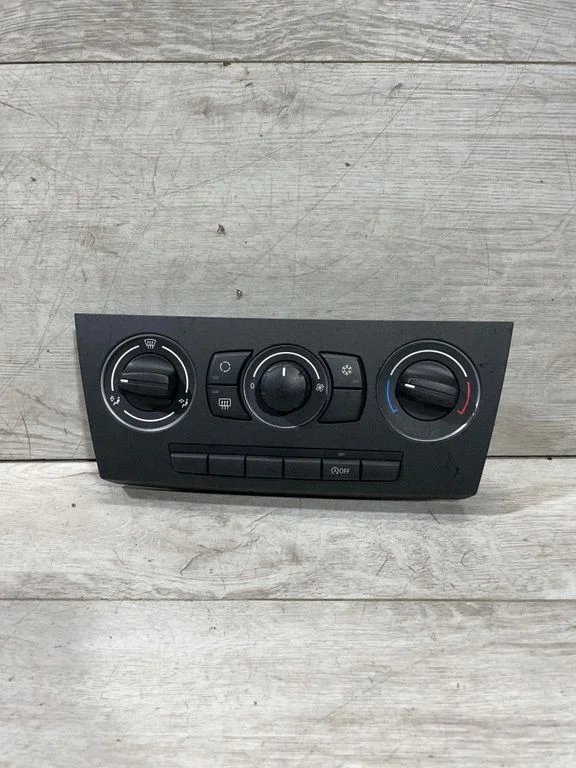 Climate control unit – BMW 1 Series E81 E87 (2004-2011)