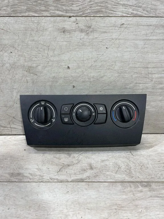 Climate control unit – BMW 3 Series E90 E91 (2005-2012)