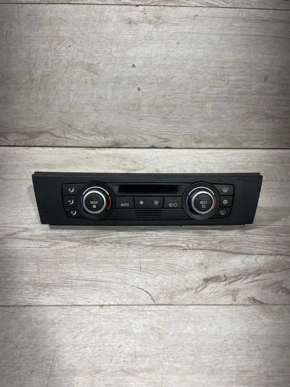 Kliimaseadme/kütte juhtplokk (salongis) – BMW 3-seeria E90 E91 (2005-2012)
