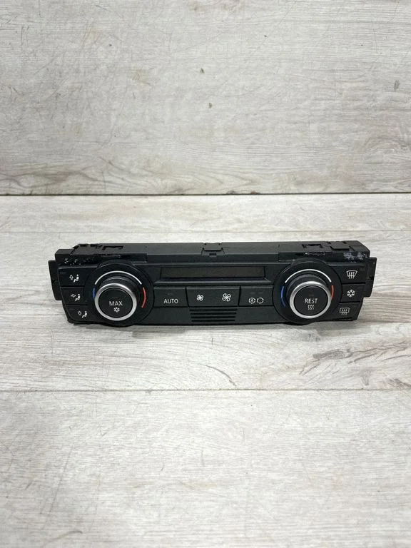 Kliimaseadme/kütte juhtplokk (salongis) – BMW 3-seeria E90 E91 (2005-2012)