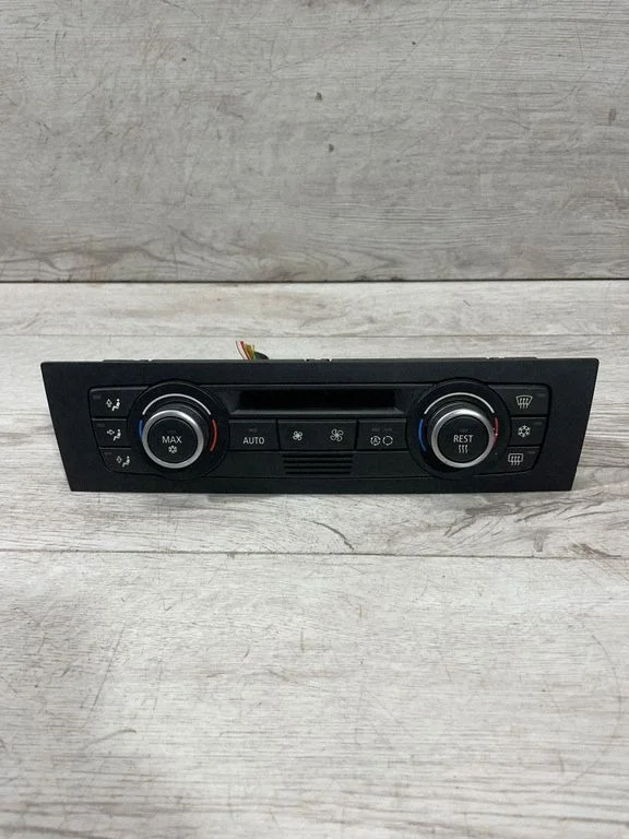 Kliimaseadme/kütte juhtplokk (salongis) – BMW 3-seeria E90 E91 (2005-2012)