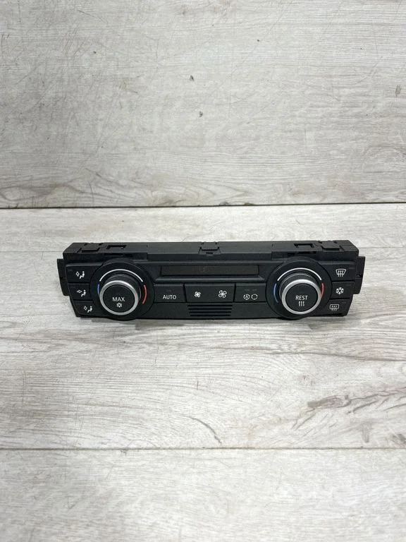 Climate control unit – BMW 3 Series E90 E91 (2005-2012)