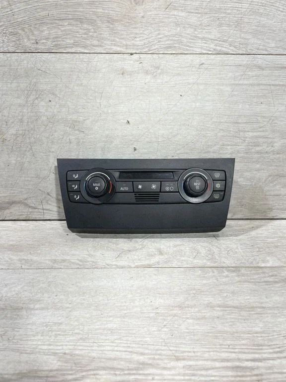 Climate control unit – BMW 3 Series E90 E91 (2005-2012)