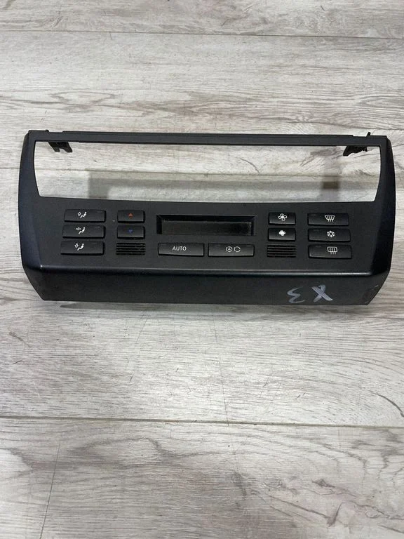 Climate control unit – BMW X3 E83 (2003-2010)