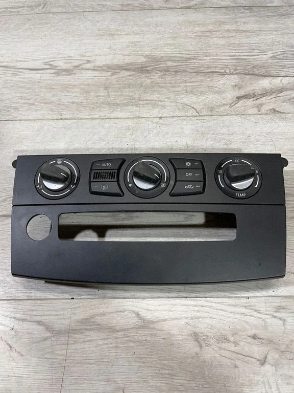 Climate control unit 11419110