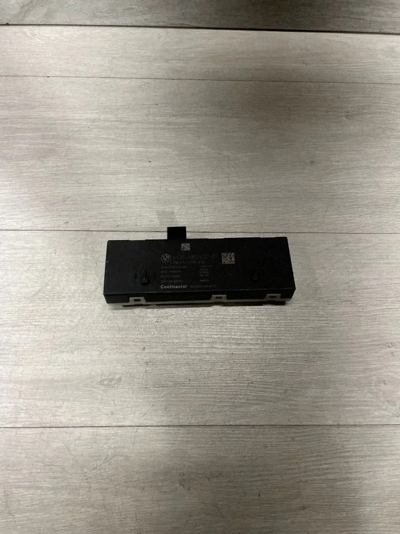 Tailgate/trunk control unit/module 9852927