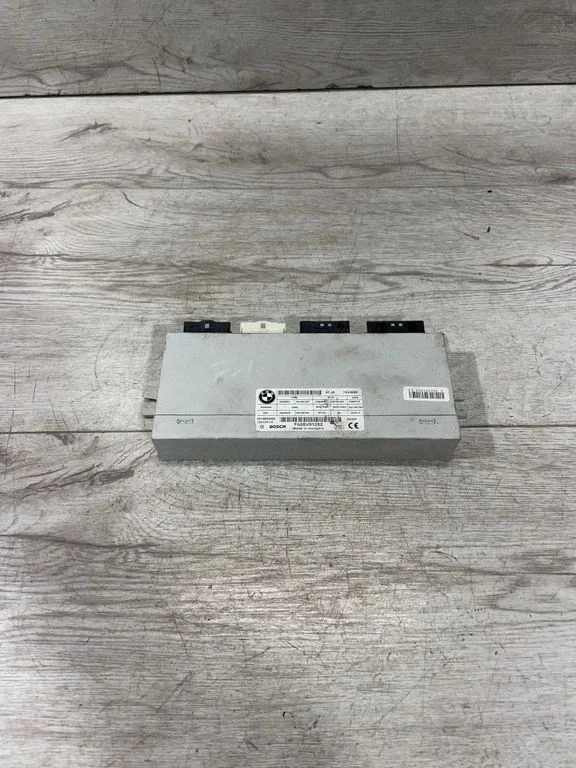Bagāžnieka vāka vadības bloks 7333928